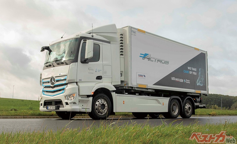 メルセデス・ベンツ・eアクトロス 6×2/4スワップボディキャリア(ドイツ)