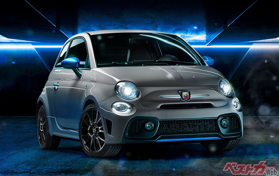 5MTのみ設定され専用マフラーやバッジも標準装備される