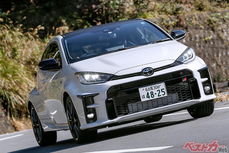 トヨタ GRヤリス(1.6Lターボ)価格:330万〜456万円