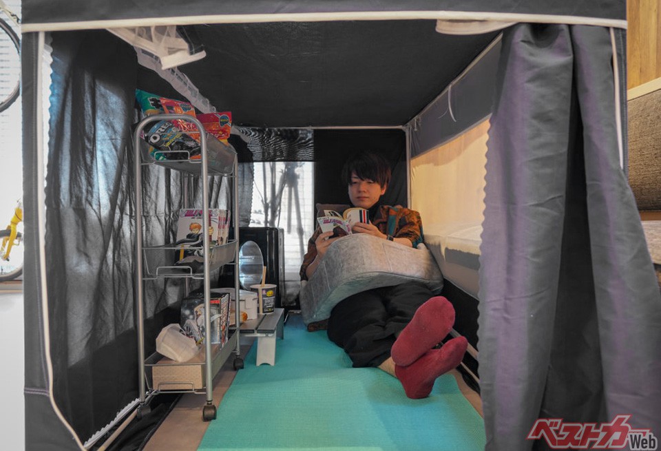 07.快適おひとりさま空間家ナカ秘密基地テント(6980円)