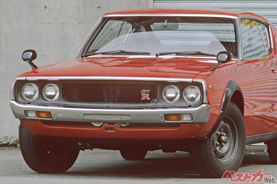 ケンメリ 人気は社会現象になるも レースにも出れず終焉へ ケンメリgt Rはなぜ悲劇の存在に 自動車情報誌 ベストカー ケンメリ 人気は社会現象になるも レースにも出れず終焉へ ケンメリgt Rはなぜ悲劇の存在に 自動車情報誌 ベストカー