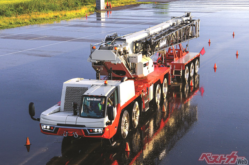 リンクベルト 120HTトラッククレーン