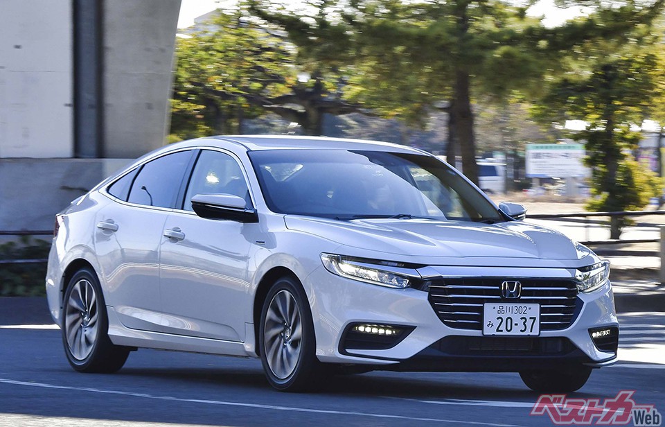 ホンダ インサイト(写真)はシビックにハイブリッドが設定されたのを機に消滅。カッコいいが販売面で苦戦が続いた