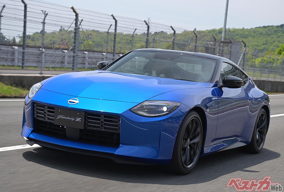 総合5位:日産 フェアレディZ 価格:524万1500〜696万6300円 得票点数17点で総合5位。今後評価UPしそう