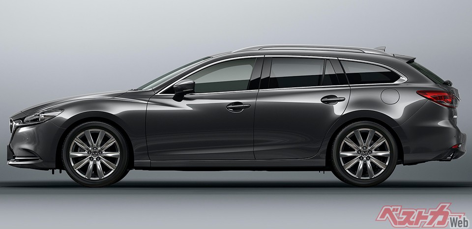 マツダ アテンザ ワゴン(最終型/注目相場:110万〜150万円)…マツダ6ワゴンに車名が変わる前のアテンザワゴンなら、総額110万〜150万円で5万km台までの物件がイケる。素晴らしいデザイン。まさかその値段には見えない一台だ