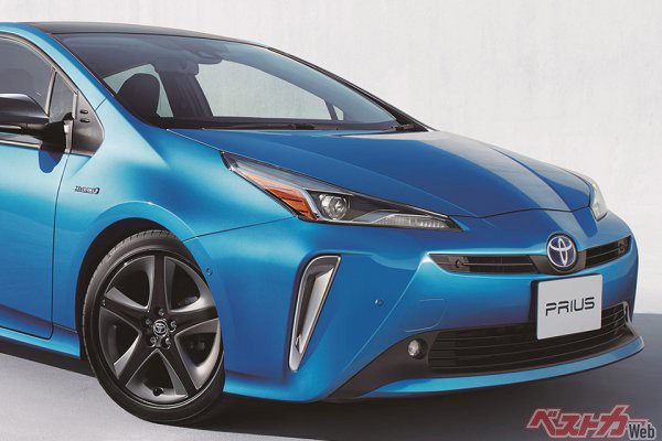 助けたい気持ちはあるのよ これは意外な盲点 ハイブリッド車のバッテリー上がり対処法 自動車情報誌 ベストカー 助けたい気持ちはあるのよ これは意外な盲点 ハイブリッド車のバッテリー上がり対処法 自動車情報誌 ベストカー