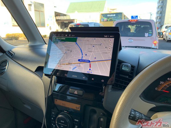 国産の半額以下やんけ! 中華製ディスプレイオーディオは実際どうなのよ