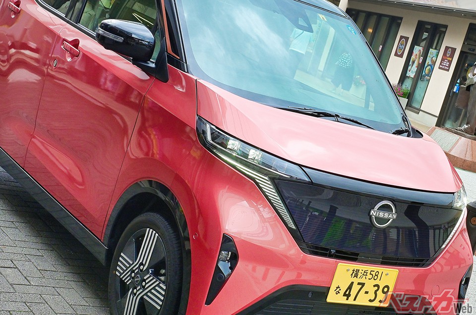 「さくら、お前、クルマに なったんだなぁ」 日産の最新軽EV サクラで葛飾柴又の街を走ってみた