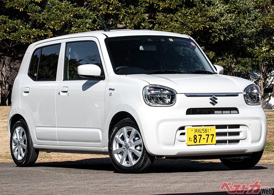 昨年12月に一新されたスズキ 現行アルト