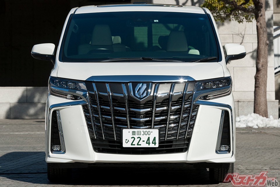 あのアルファードも違う!! 完全に廃れた合掌型ワイパーはなんだったのか