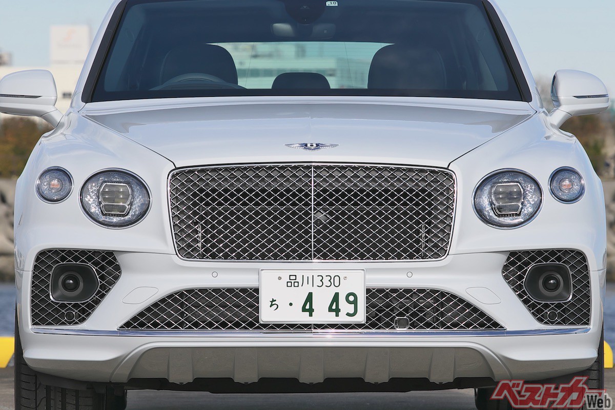 石川真禧照のスーパーカーワールド ベントレー ベンティガ ハイブリッド