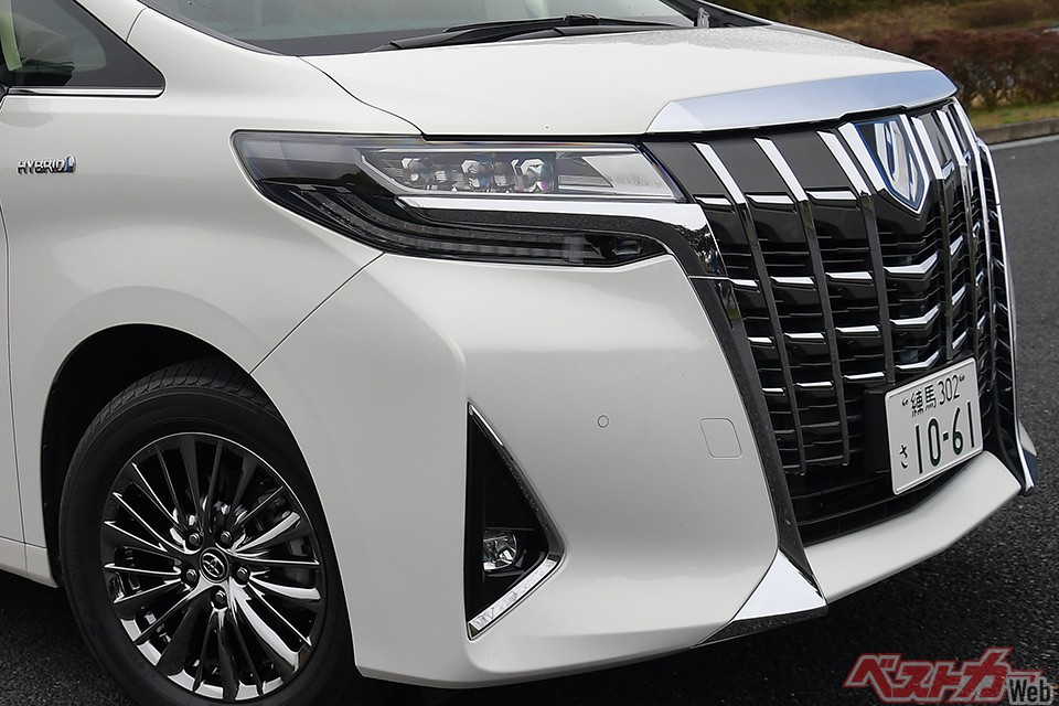 現行型は受注停止!! 新型登場まで1年!? アルファードの中古価格高騰か?