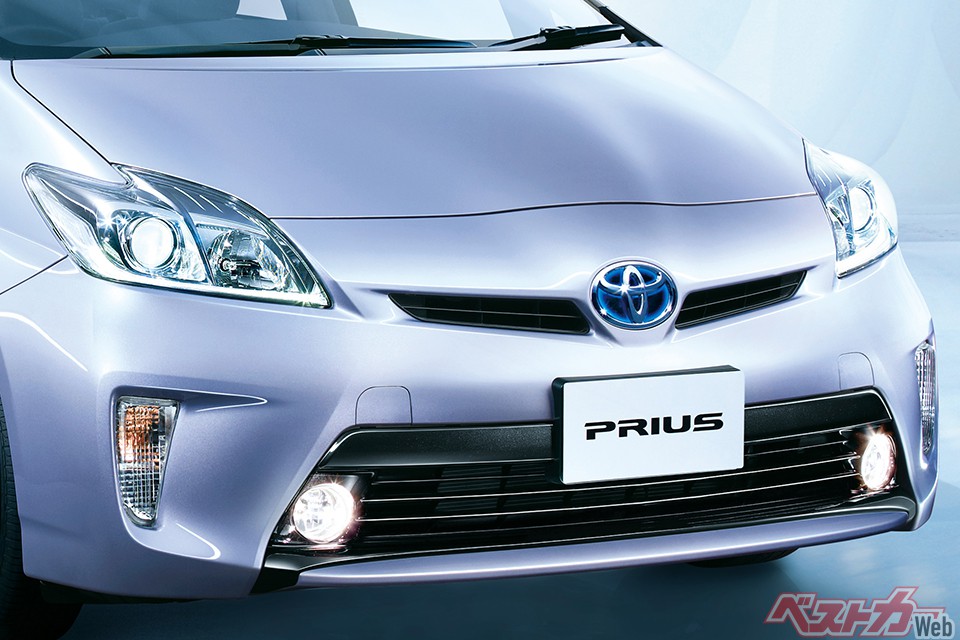 新型発売目前!! でも経済性を重視するならプリウスは中古車でいいんじゃないの?
