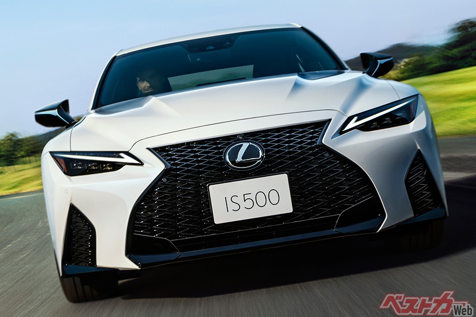 レクサスIS500Fスポーツ登場! それなら……中古で狙う400ps超国産ハイパーセダンモデル3選