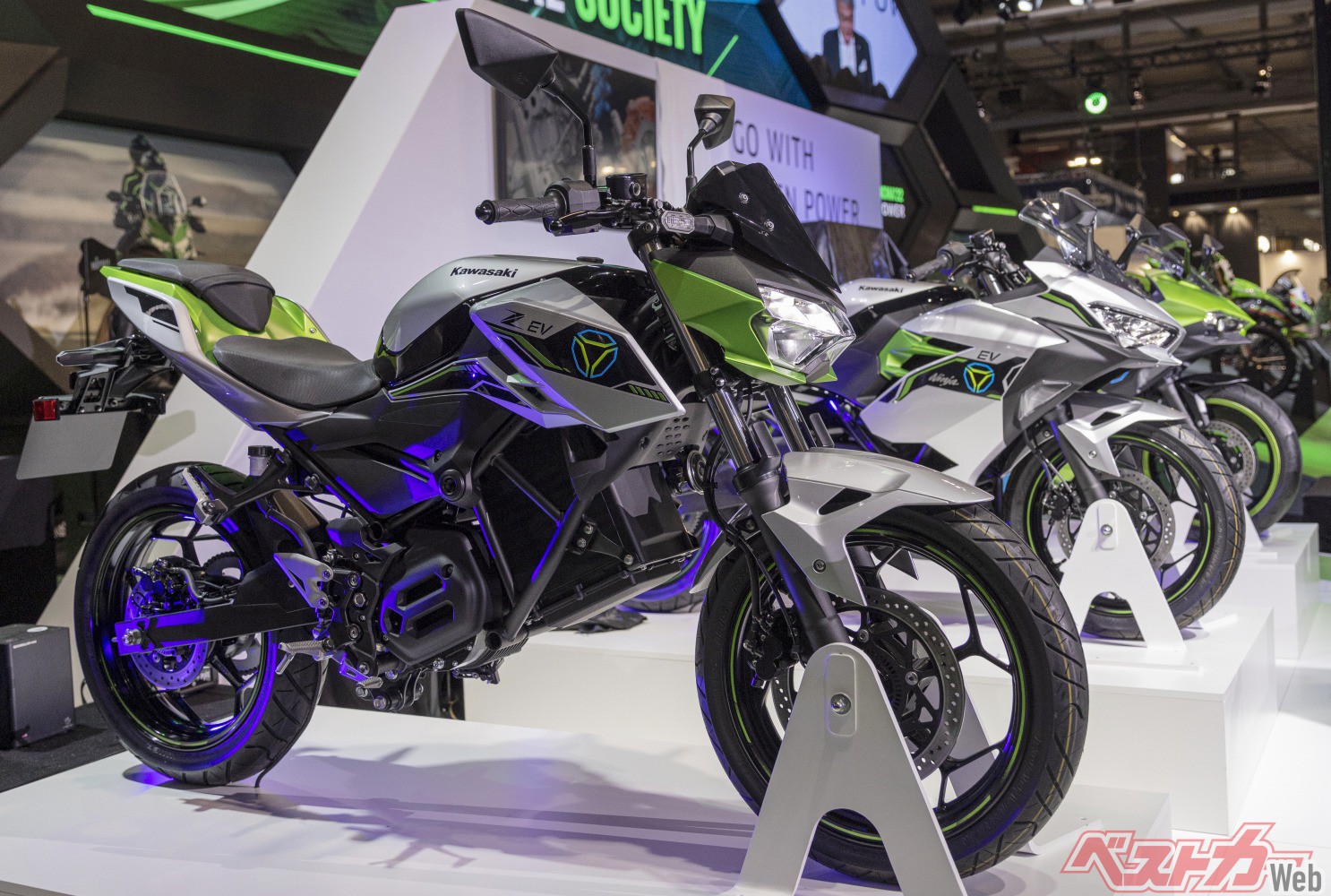 カワサキからニンジャとZのEV、ホンダ初の個人向けEVが公開!【EICMA注目125cc特集①】