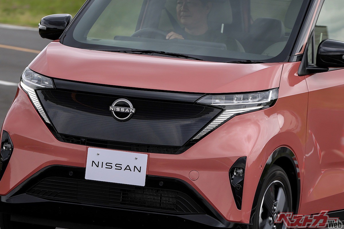 「小さな高級車」爆誕!! 日産サクラ大ヒット! 軽自動車は「EV」で革命を起こすのか?