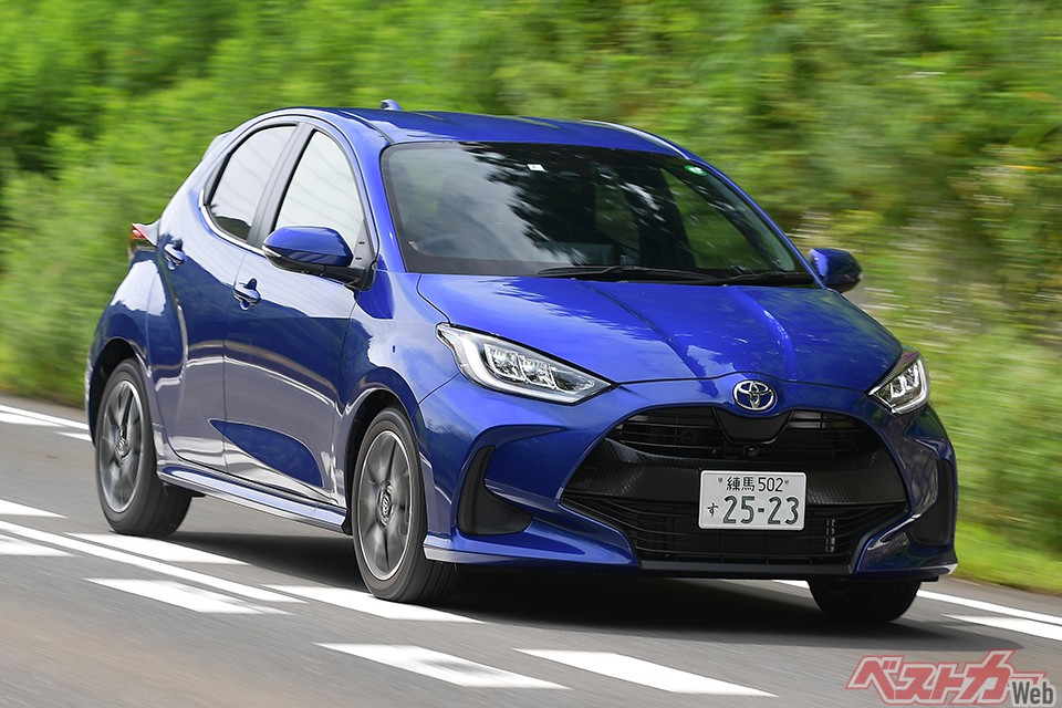 トヨタ ヤリス（1.5L／6MT　MT車：154万8000～190万4000円）　1.5Lのベーシックなグレードだが、MTシフトで意外とスポーティな走りが楽しめる