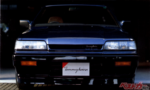 1987年、R31型スカイラインをベースにした日本初の公認チューニングカー、「Tommykaira M30」が販売を開始