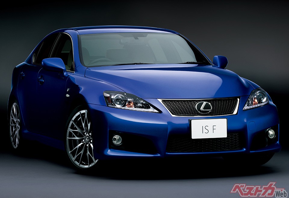 レクサスIS F(初代/2007年登場・5L ・V8)。10年落ちになるので前オーナーの整備記録は要確認