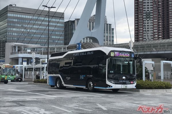 街中で目にする機会が増えてきたトヨタの燃料電池バス「SORA」