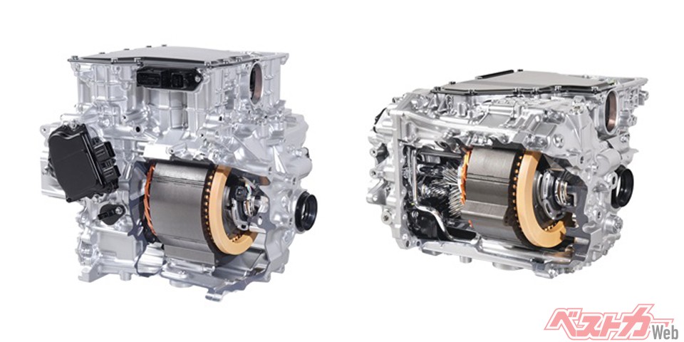 これがアイシンとデンソーの合同会社「ブルーネクサス」社製eAxleだ。フロント用(左)とリア用(右)に分かれているが最高出力や最大トルクが異なり、それぞれの搭載位置を考慮してサイズも変えている