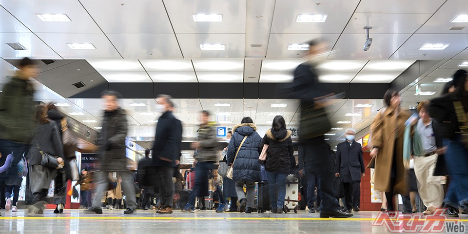 1日の利用者数が80万人を超える、大都会・東京の玄関口 東京駅。この構内に日本の歴史が刻まれたスポットがあるって、ご存知でしたか?(wooooooojpn@AdobeStock)