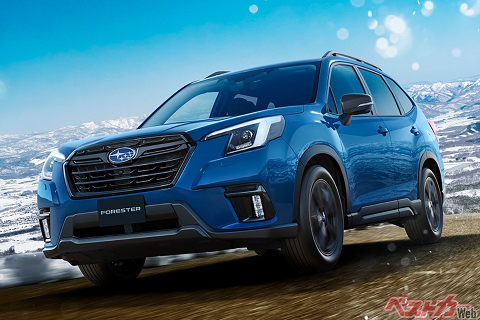 スバル フォレスター。ボディカラーは北米向けモデルで採用しているガイザーブルーを日本仕様車として初めて設定(通常グレード比:価格差ゼロ)