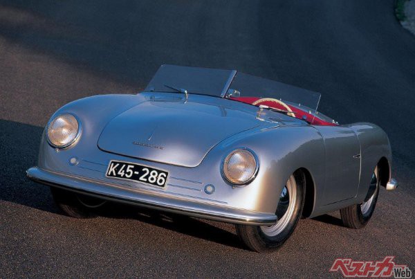1948年に登場した最初にポルシェの名が冠せられたモデル、356No.1ロードスター