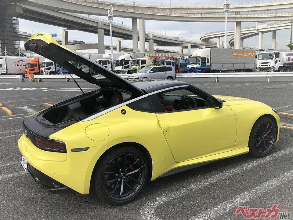 ハッチゲートを開けた姿もカッコいいぜ!