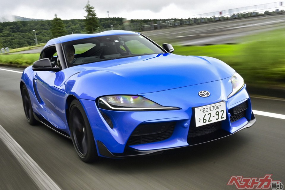 トヨタ GRスープラ。走りはいいが、デザインに歴代スープラとの共通点がやや薄く、見た目がくどすぎるのが残念