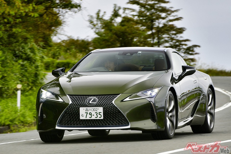 レクサス LC500。5L、V8の美声は感動的! コンバーチブルならさらに感動! さすがラグジュアリー