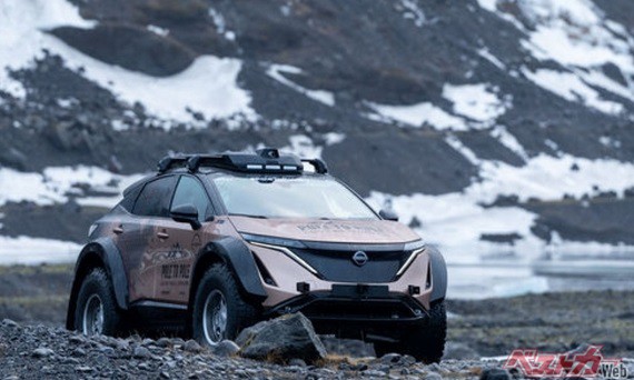 39インチタイヤを装備した日産バッテリーEV「日産アリアe-4ORCE」。アイスランドにて実車公開された。2023年3月より冒険開始される