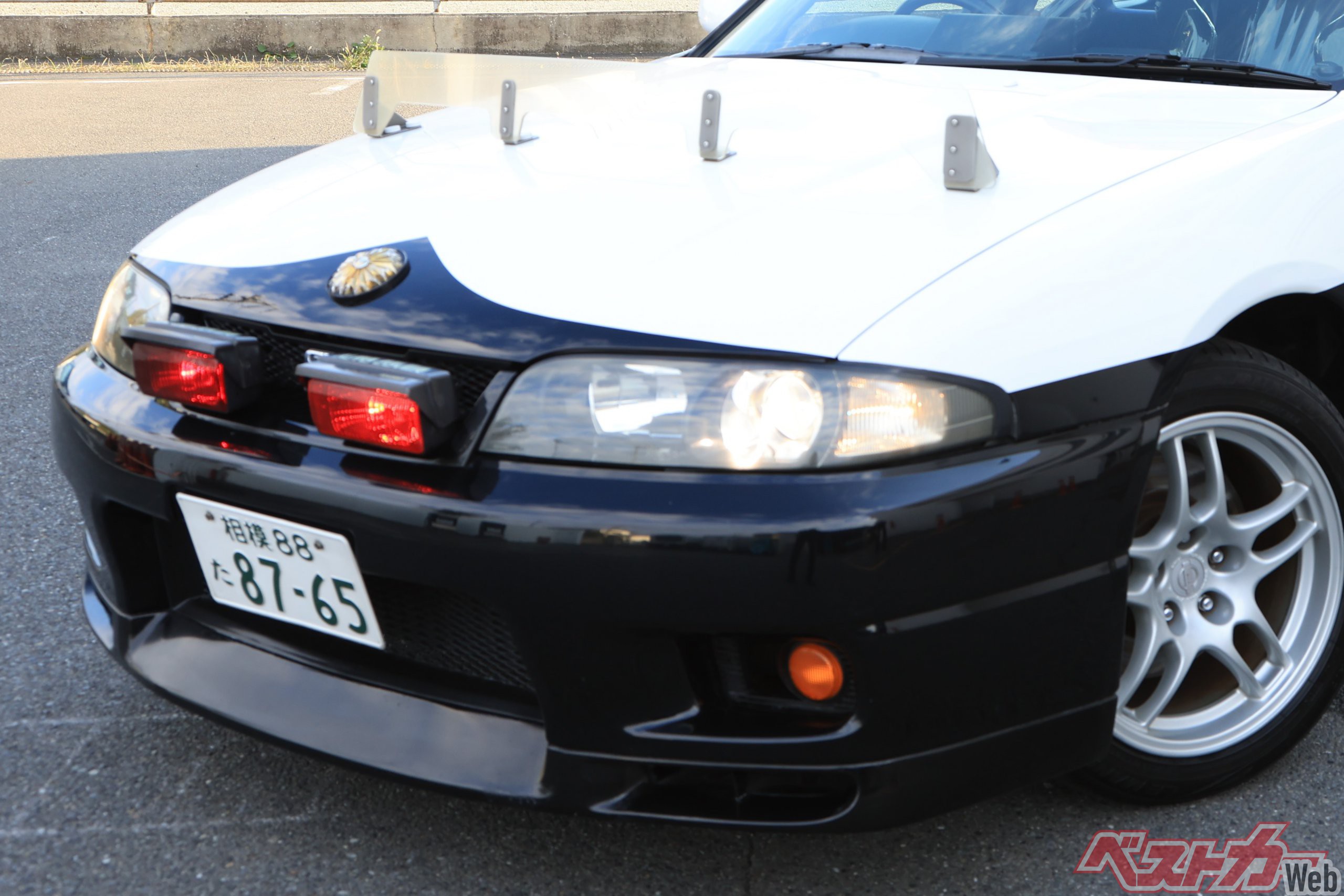 R33スカイライン4ドアGT-Rパトカー仕様も現役で活躍!! 神奈川県警白黒 