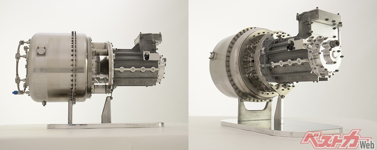 「GT-Hybridのガスタービン発電機」のモックアップ。左図：左側がガスタービン、右側が発電機