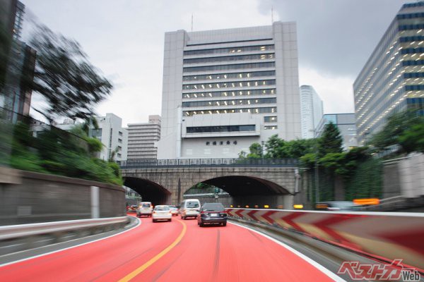 世界一複雑な高速道路「首都高」の魔の要注意ポイント5選と安全な攻略方法