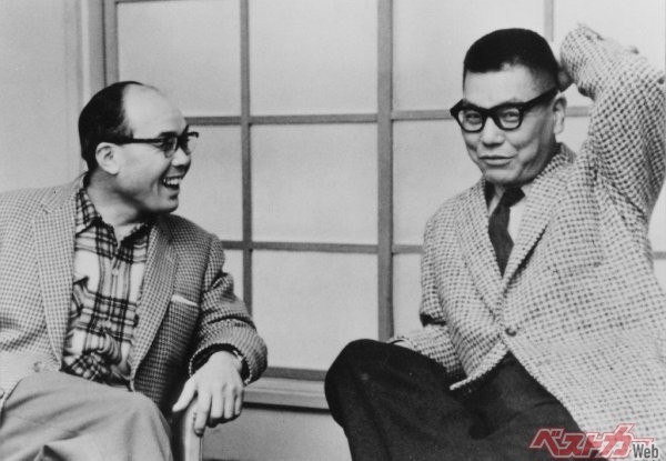 1960年代の本田宗一郎氏（左）と藤澤武夫氏（右）。今回、藤澤氏が米国自動車殿堂入りしたことでホンダ創業者のふたりともが殿堂入りしたことに
