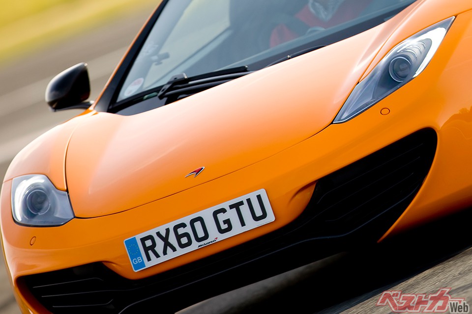 ★激レア★ マクラーレン MP4-12C ハードカバー 本カタログ 日本語版 ☆激レア☆ マクラーレン MP4-12C ハードカバー 本カタログ 日本語版