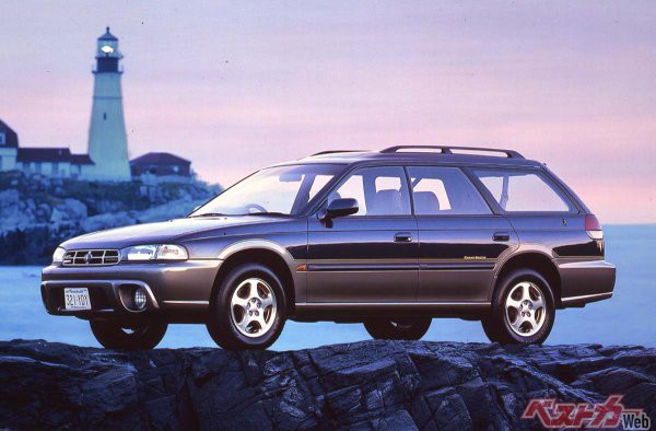 1995年に発売されたスバルレガシィグランドワゴン