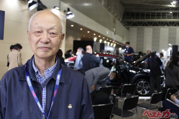 ミスターRX-7、小早川隆治氏も会場でロータリー復活を祝った。「次世代のロータリースポーツに挑戦してほしい」とのコメントをいただいた