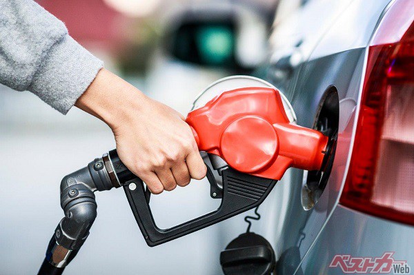 ガソリン価格を安くできるのでは？　ガソリン税と消費税との2重課税をどうにかして!　（beeboys – stock.adobe.com）