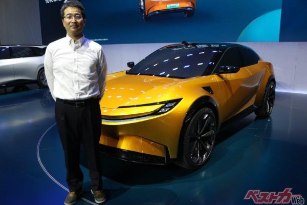 トヨタブースでは「bZ Sport Crossover Concept」の開発を担当した中国トヨタ、TMEC-Z ZXCシニアチーフプロジェクトマネージャーである岸田晋二氏の姿も