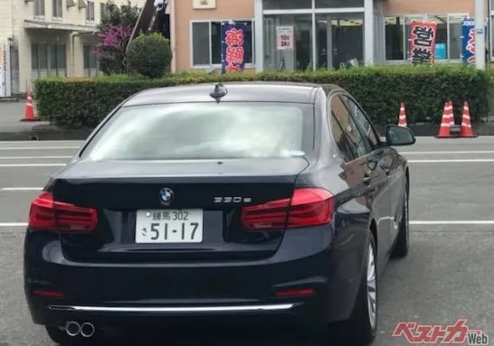 筆者が購入して乗っていた先代型の2017年式BMW330e。電動化部品の保証が切れる8年を過ぎているかどうかが判断のしどころか？