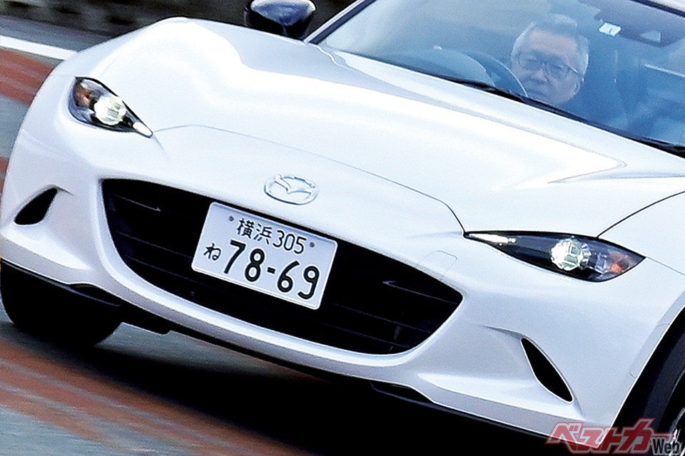 ホントに廃止でいいのか990S!! 8年目のロードスターは感涙モノの