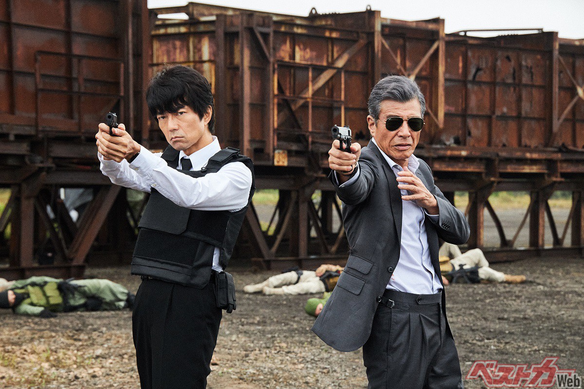 『あぶ刑事』ファン感涙確実!! 仲村トオル&舘ひろしが走って撃って大暴れ!! 『さらば、銃よ 警視庁特別銃装班』が激アツ