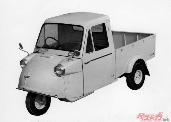 初代ミゼットは1957年から1972年まで生産され、軽三輪ブームを巻き起こした。写真は1959年に登場した改良型