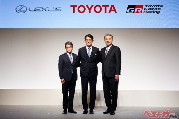 2023年1月26日、トヨタ自動車より同年4月1日付の役員人事が発表された。豊田章男社長が会長に就任、エンジニア出身の佐藤恒治氏が新社長となった