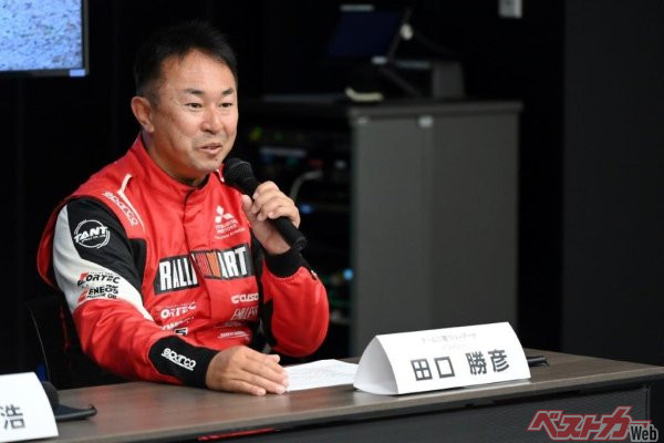 2023年のアジアクロスカントリーラリーに新たにドライバーとして加わった田口勝彦選手。その速さは今回のAXCR参加ドライバー中でも圧倒的！