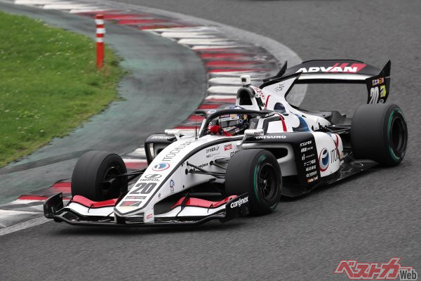 フォーミュラ4(F4)