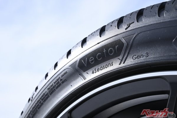 オールシーズンタイヤをいち早く日本に導入したのがグッドイヤー。その代表的ブランドが『VECTOR』で、その最新タイヤが『VECTOR 4SEASONS GEN‐3』だ