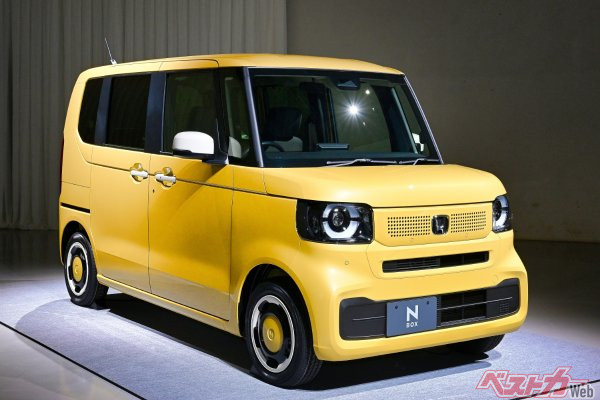 3代目となるN-BOXはイメージ一新(写真は標準タイプ)